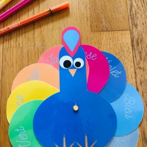 Activité sur les couleurs pour enfant, le petit paon